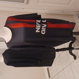 4/$60 New Black & Red Tee - Size 2XL